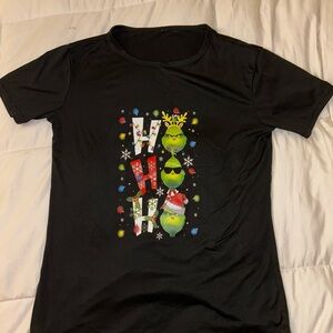 Black T-Shirt with Grinch Graphic Polyester Women’s Medium
